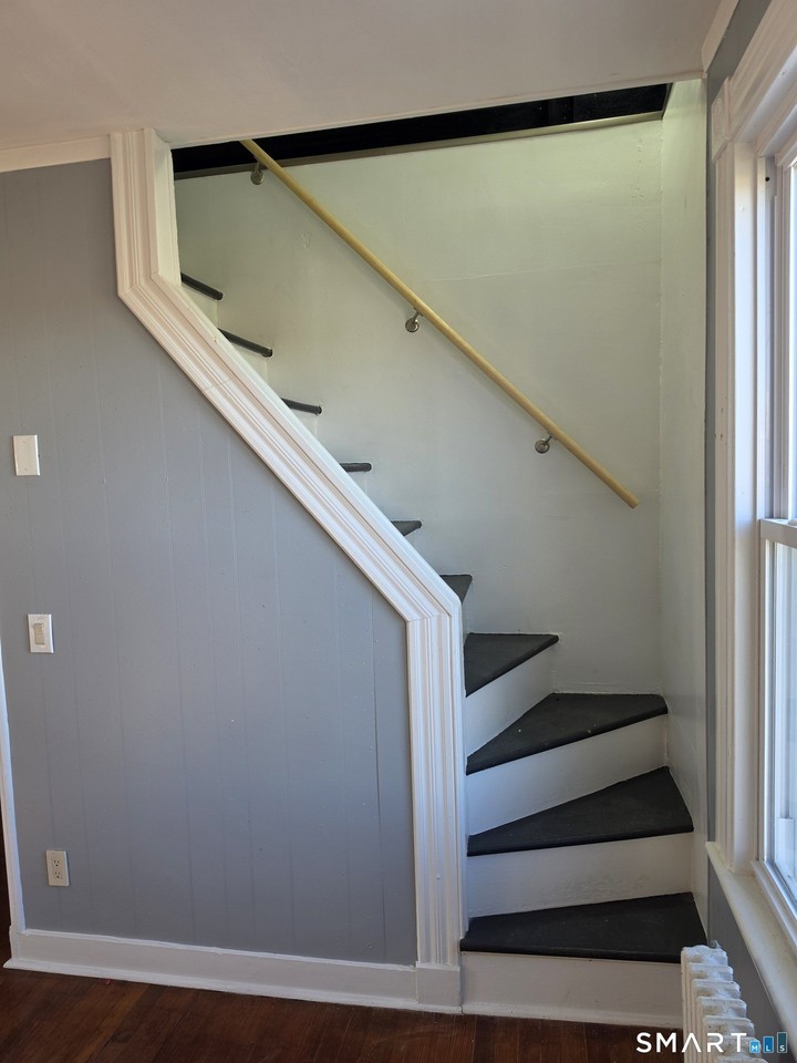 265 Piedmont St - Photo 7 of 11