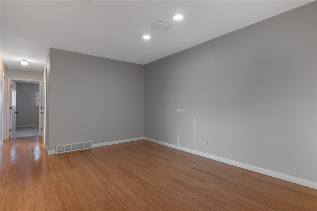 3401 Southdale Dr #7 - Photo 4 of 16