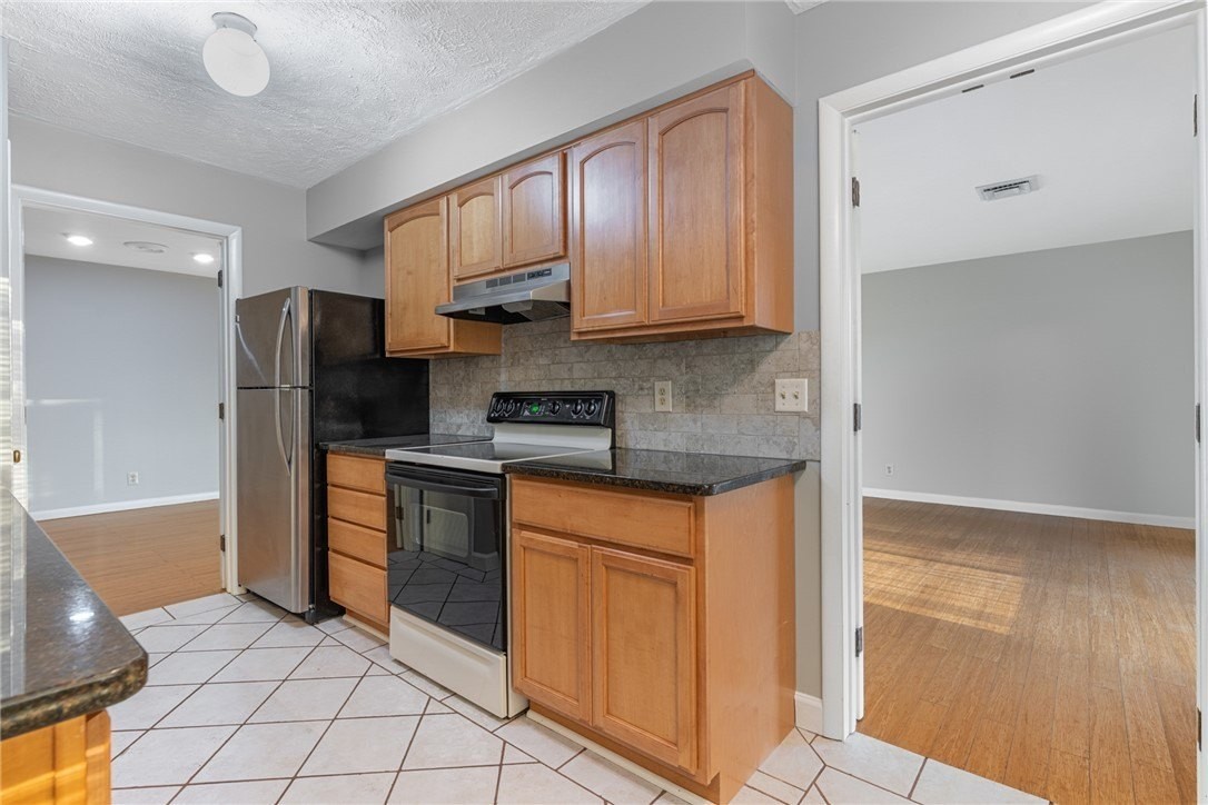 3401 Southdale Dr #7 - Photo 7 of 16