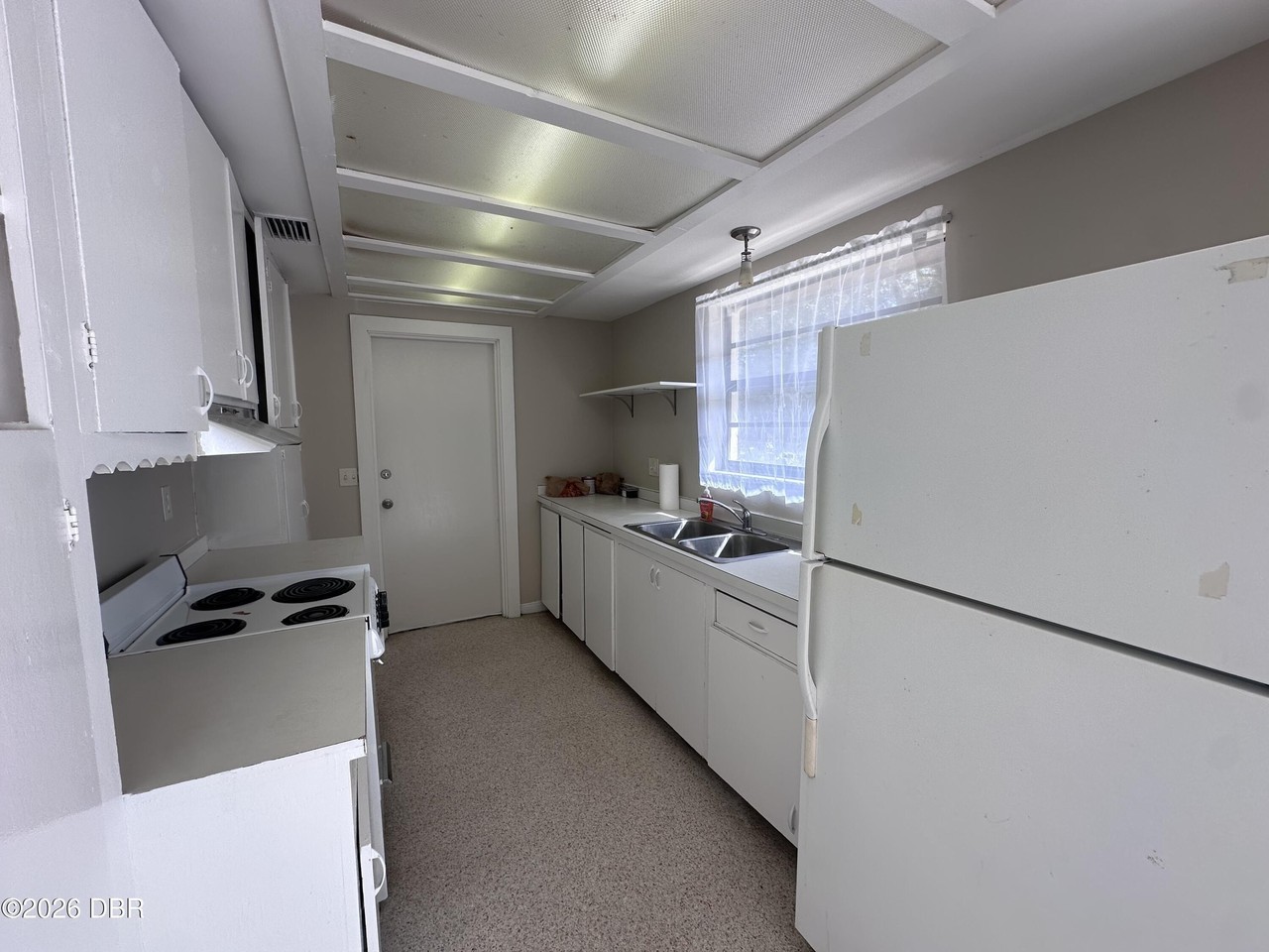 1721 Taylor Rd - Photo 7 of 14