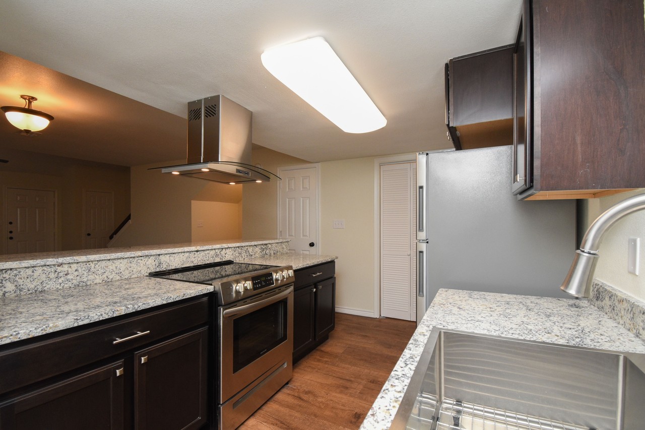 101 Vista Alta St - Photo 4 of 19