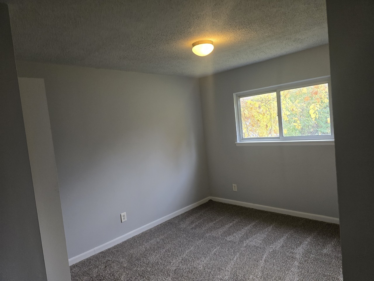 223 Victory Dr #1 - Photo 6 of 9