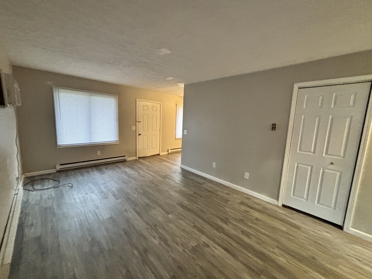 422 Brookfield St #424 - Photo 5 of 6