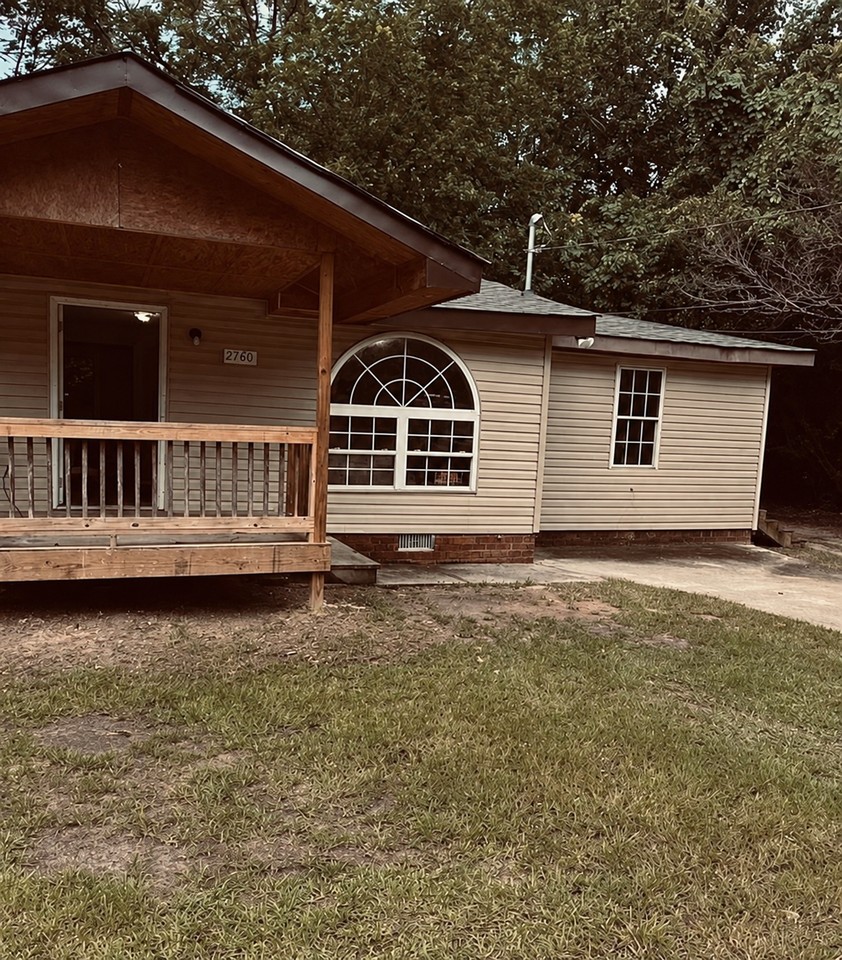 2760 Nancy Dr #1 - Photo 2 of 19