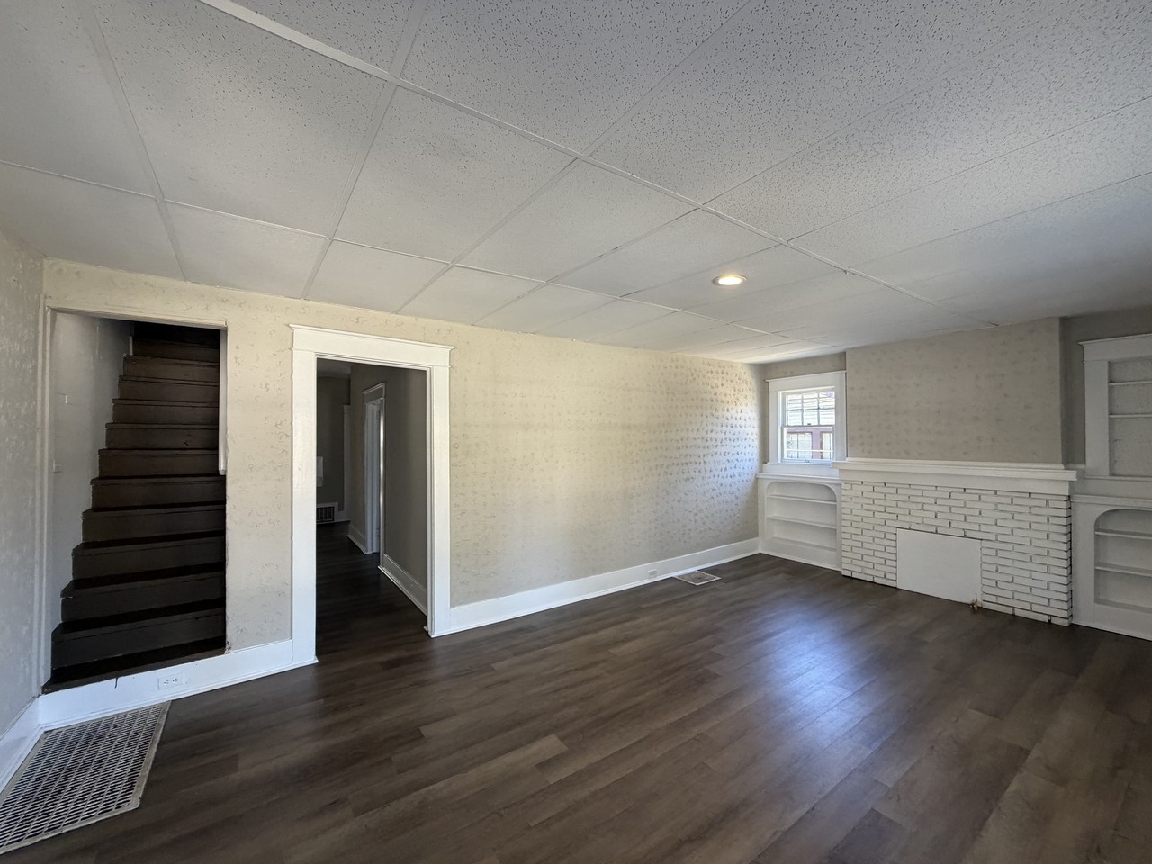 1827 Princeton Ct Sw #1 - Photo 3 of 13