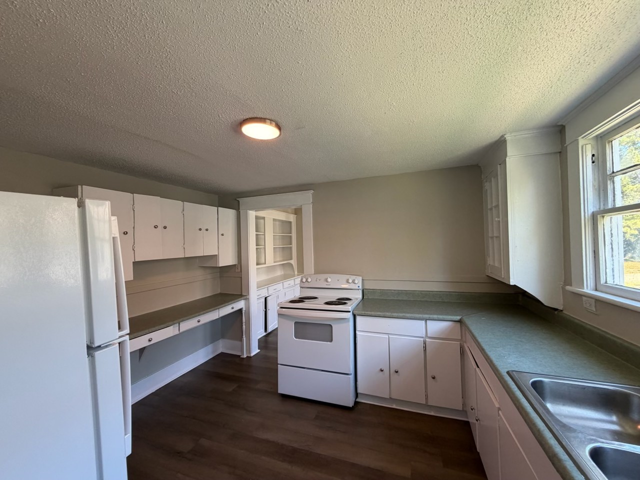 1827 Princeton Ct Sw #1 - Photo 5 of 13