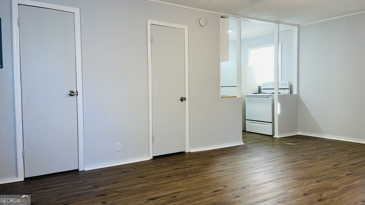 603 W Haralson St #03 - Photo 5 of 12