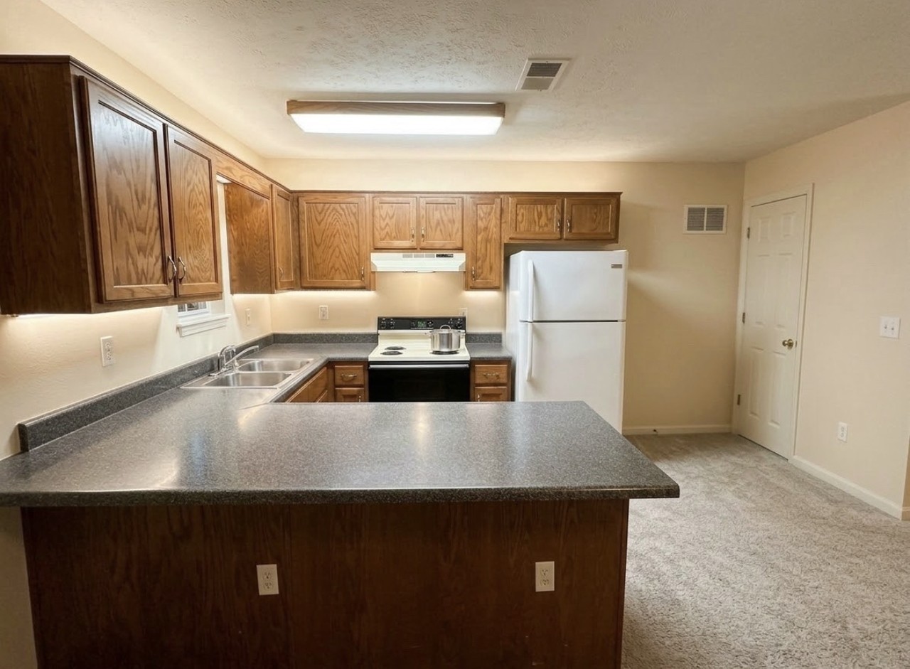 199 S Brook St Apt 6 #1 - Photo 3 of 5