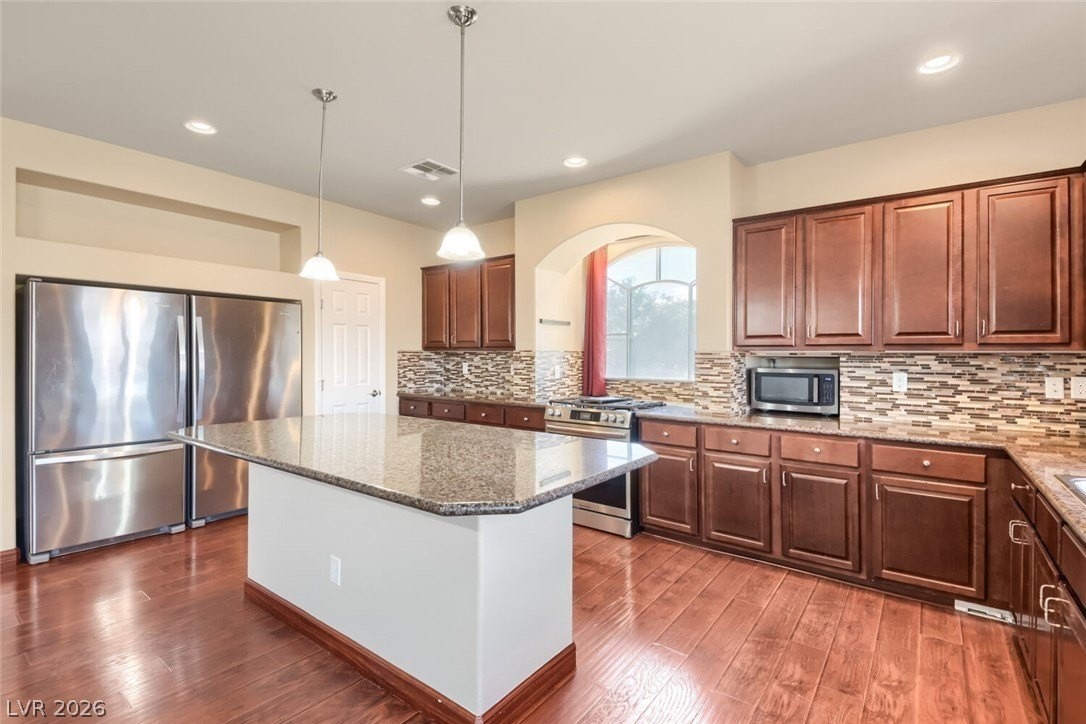 6086 Belvedere Canyon Ave - Photo 4 of 22