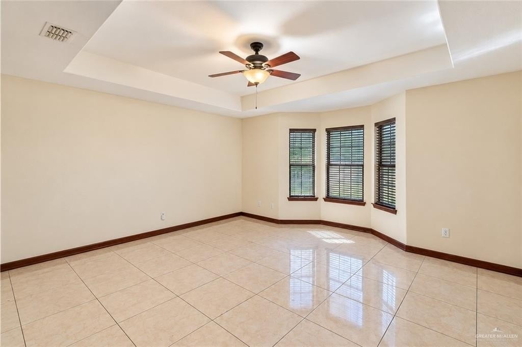 1504 Marcy St - Photo 6 of 35