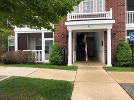 featured image of 819 E Summerfield Glen Cir