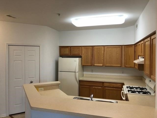 819 E Summerfield Glen Cir - Photo 6 of 31