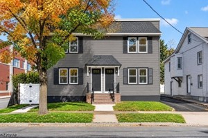 featured image of 37 Washington St #4