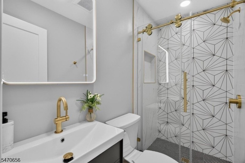 37 Washington St #4 - Photo 6 of 14