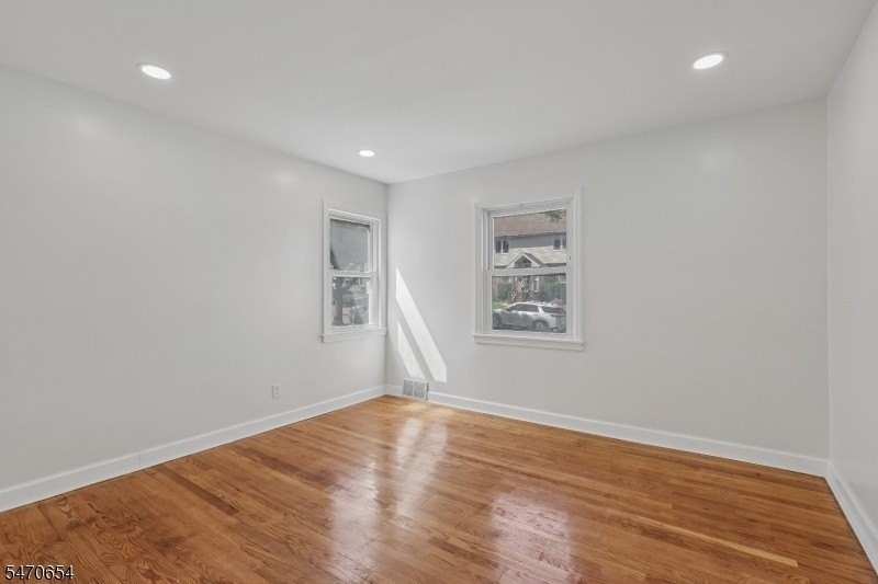 75 Emerson St - Photo 6 of 15