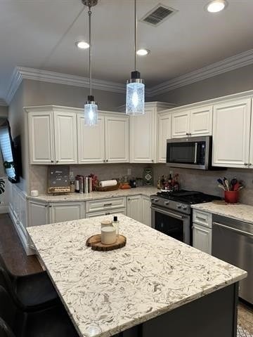349 Palisade Ave #401 - Photo 4 of 24