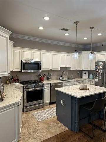 349 Palisade Ave #401 - Photo 5 of 24