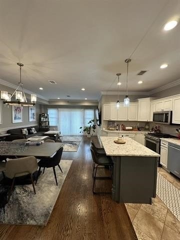 349 Palisade Ave #401 - Photo 6 of 24