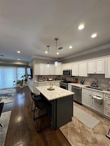 349 Palisade Ave #401 - Photo 7 of 24