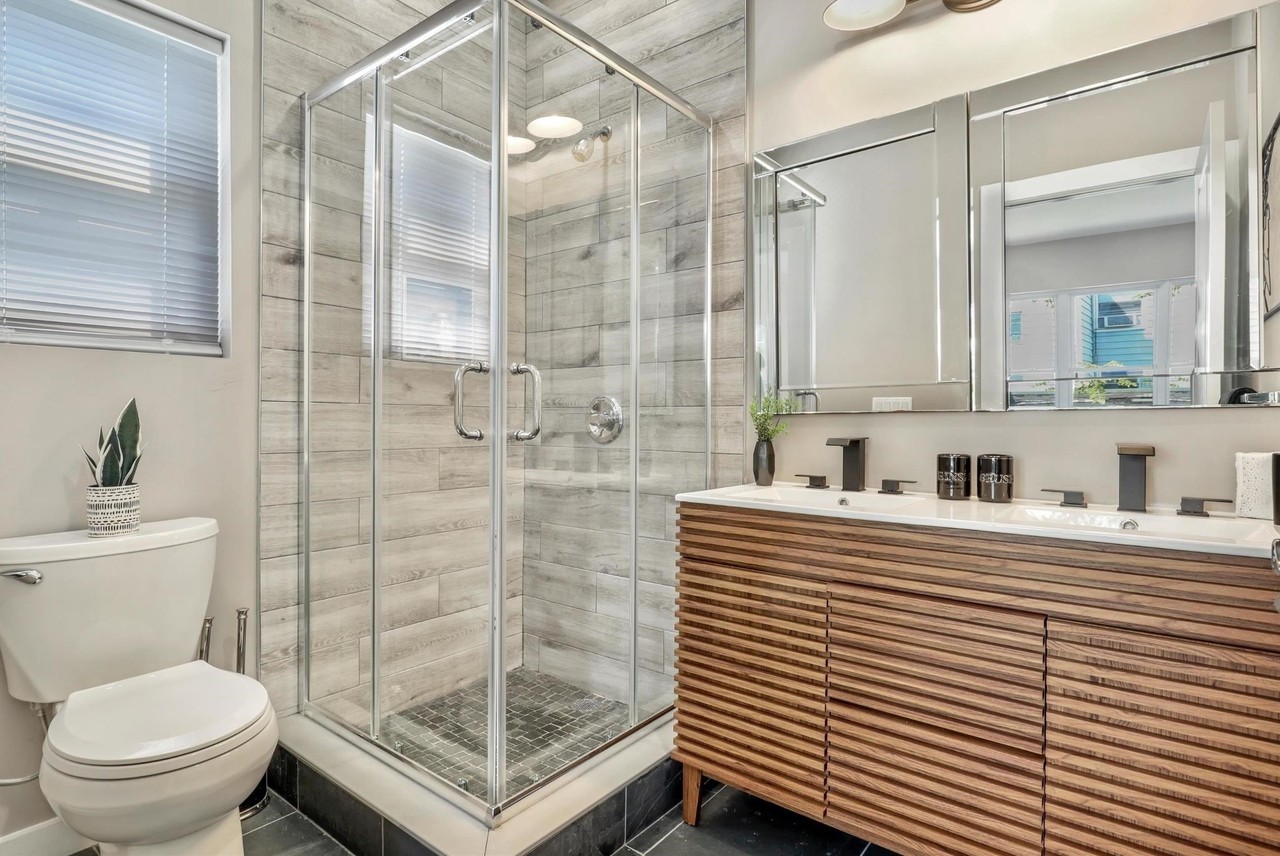 146 Congress St #1 - Photo 5 of 20