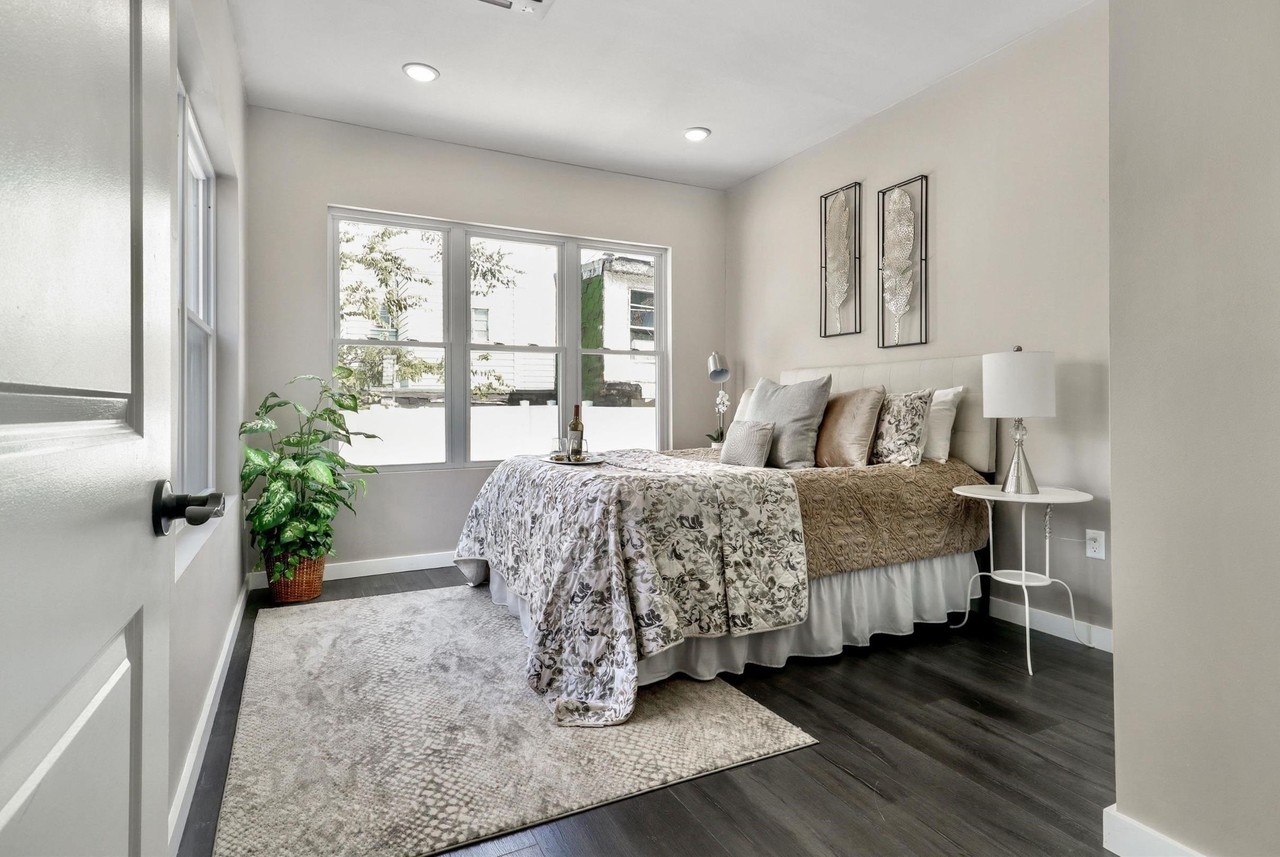 146 Congress St #1 - Photo 7 of 20