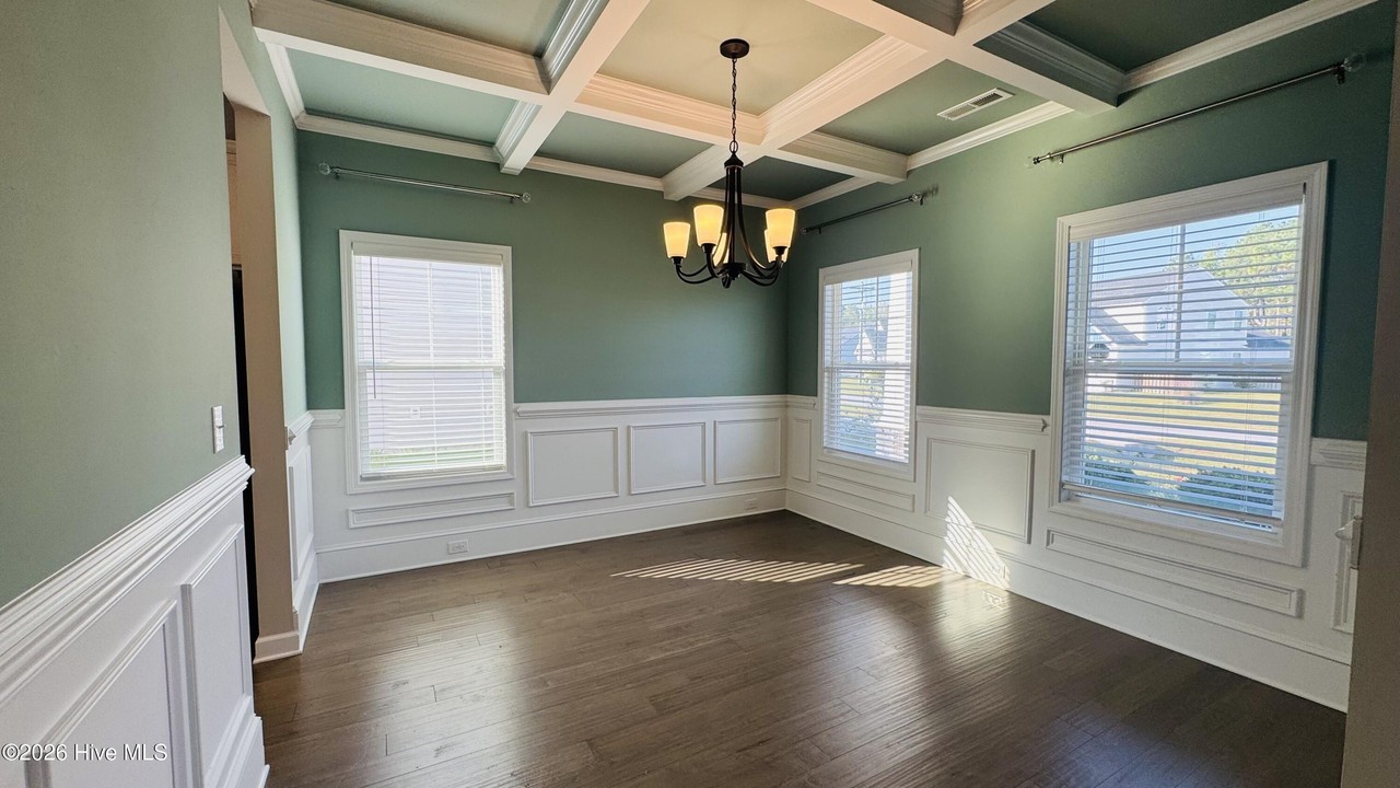122 Permeta Dr - Photo 3 of 44