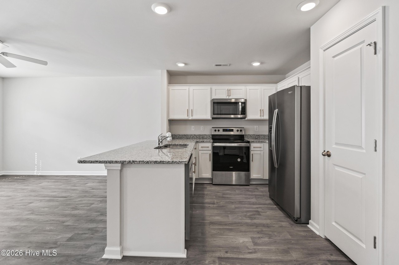 3101 Tatlock Way #E - Photo 5 of 24