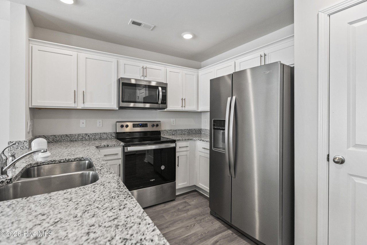 3101 Tatlock Way #E - Photo 7 of 24