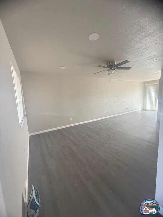 305 N Lake Ave #2 - Photo 2 of 14