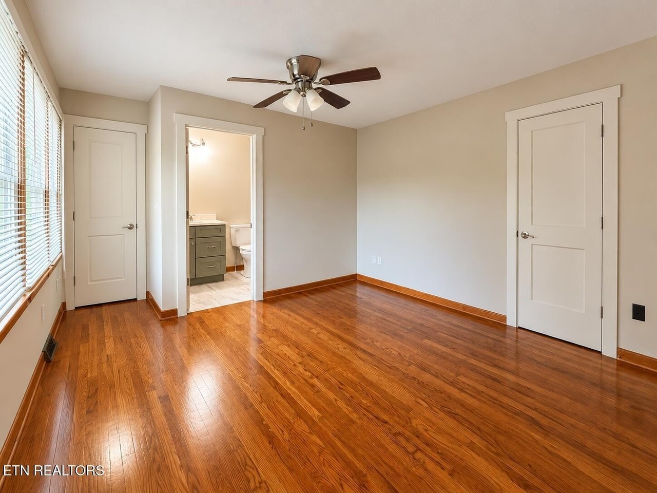 1890 James Ferry Rd - Photo 6 of 13