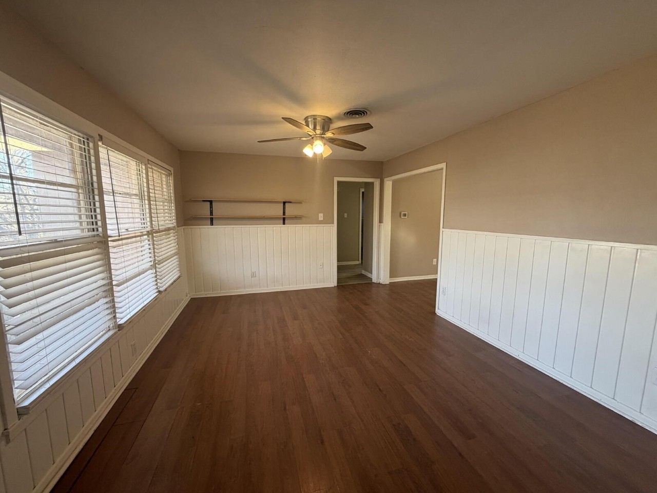 4608 39th St - Photo 3 of 11