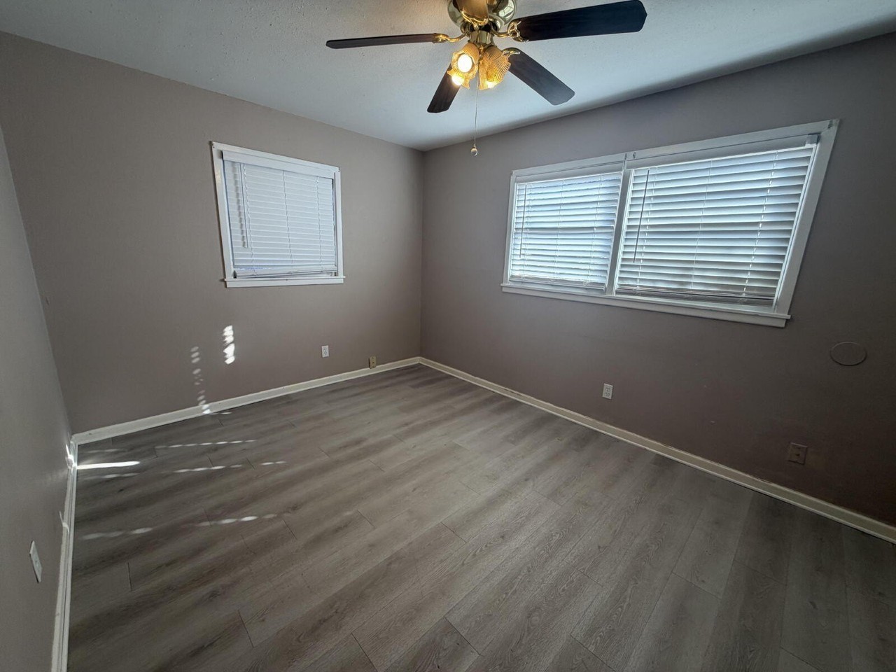 4608 39th St - Photo 7 of 11