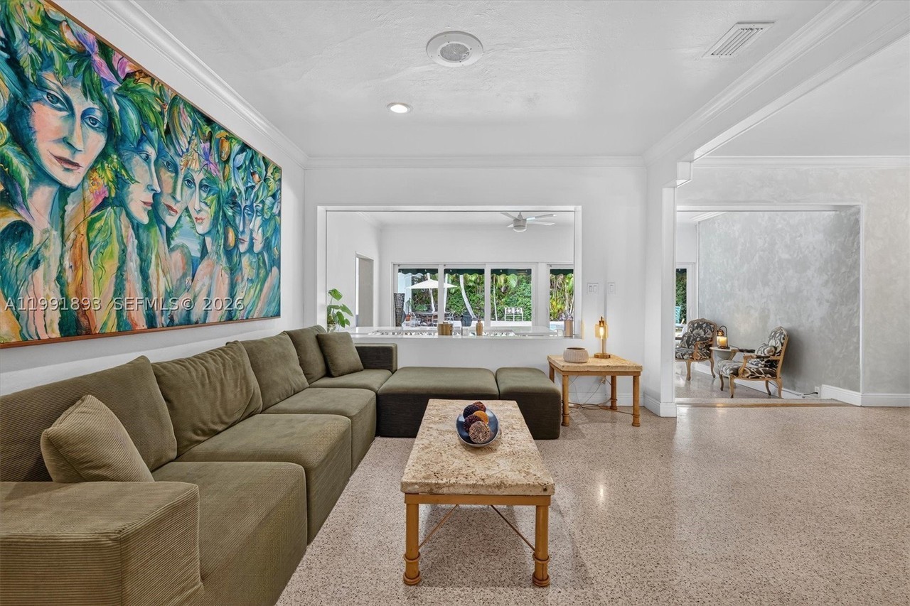 3920 Monserrate St - Photo 7 of 24