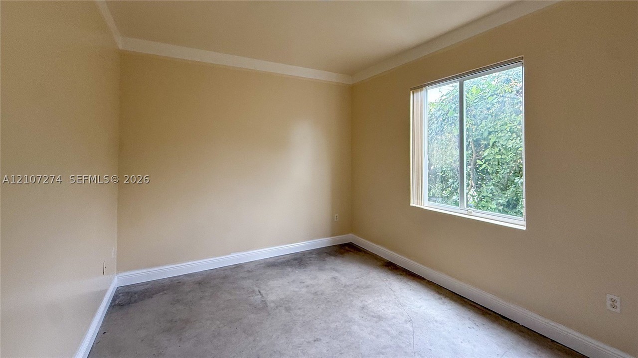 10214 Sw 175th St #C - Photo 7 of 9