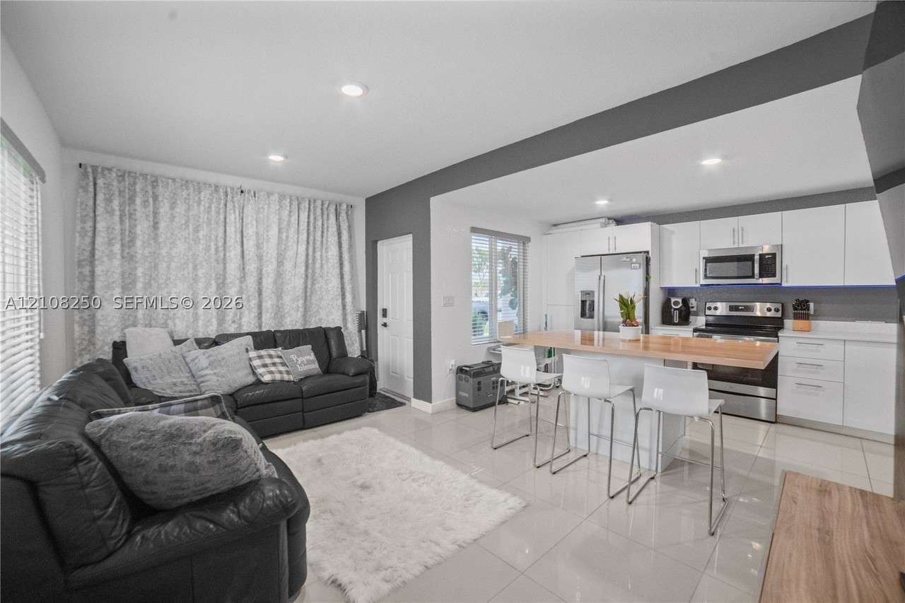 25855 Sw 145th Ave #25855 - Photo 4 of 29