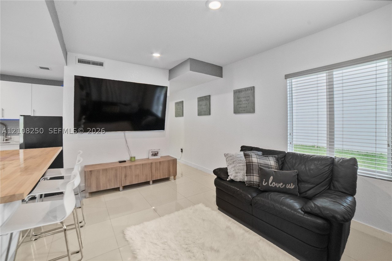 25855 Sw 145th Ave #25855 - Photo 5 of 29
