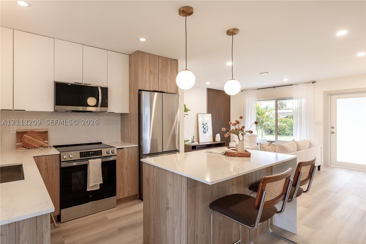 4401 Ne 13th Ave - Photo 7 of 17