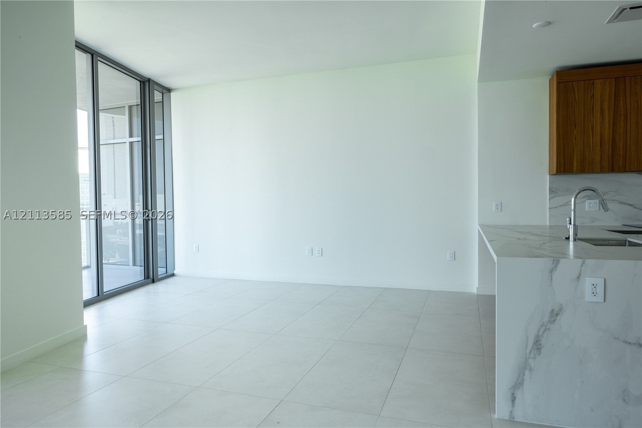 1400 Biscayne Blvd #606 - Photo 3 of 23