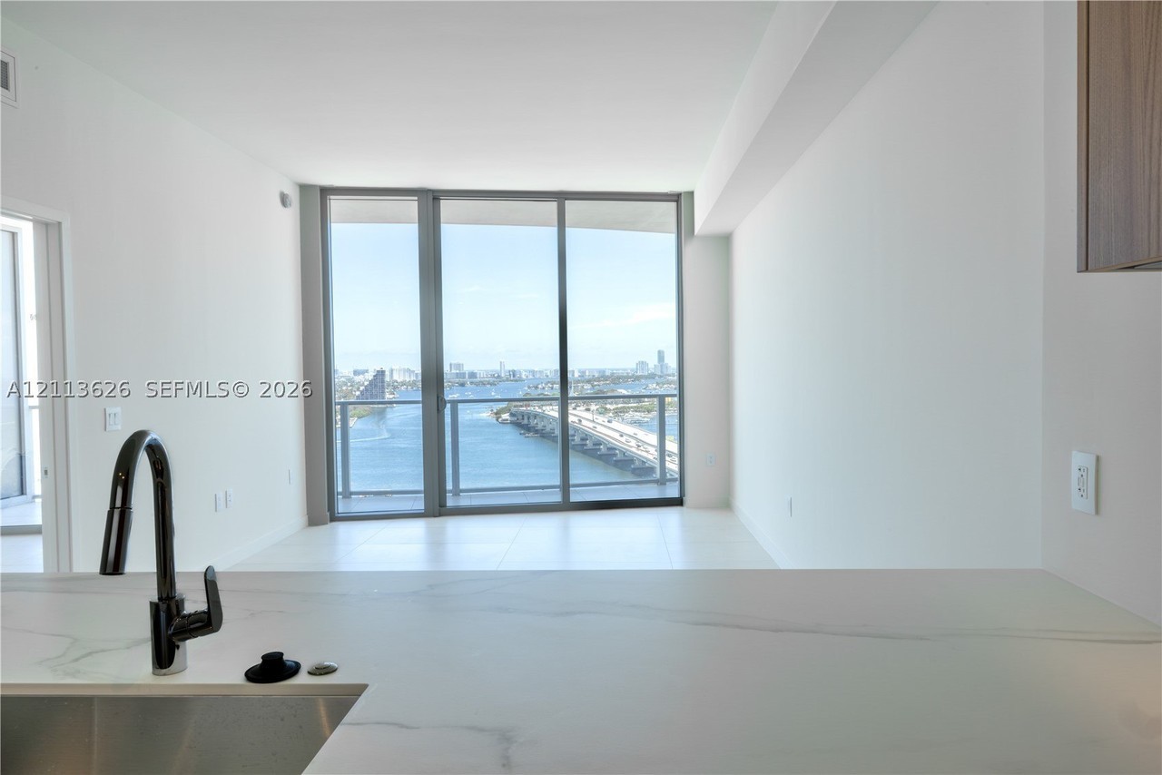 1400 Biscayne Blvd #2204 - Photo 2 of 34