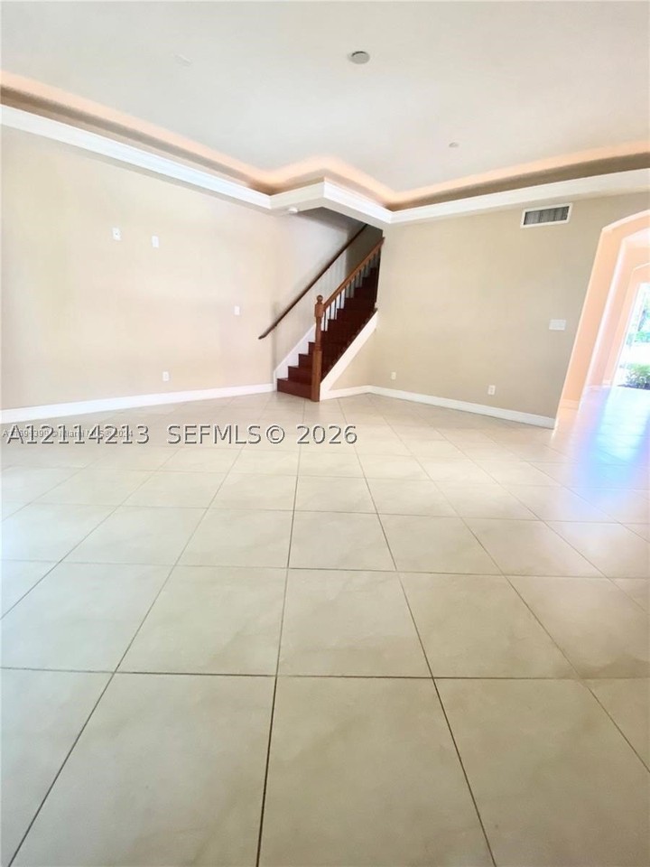1117 Arpeika St #1119 - Photo 4 of 24