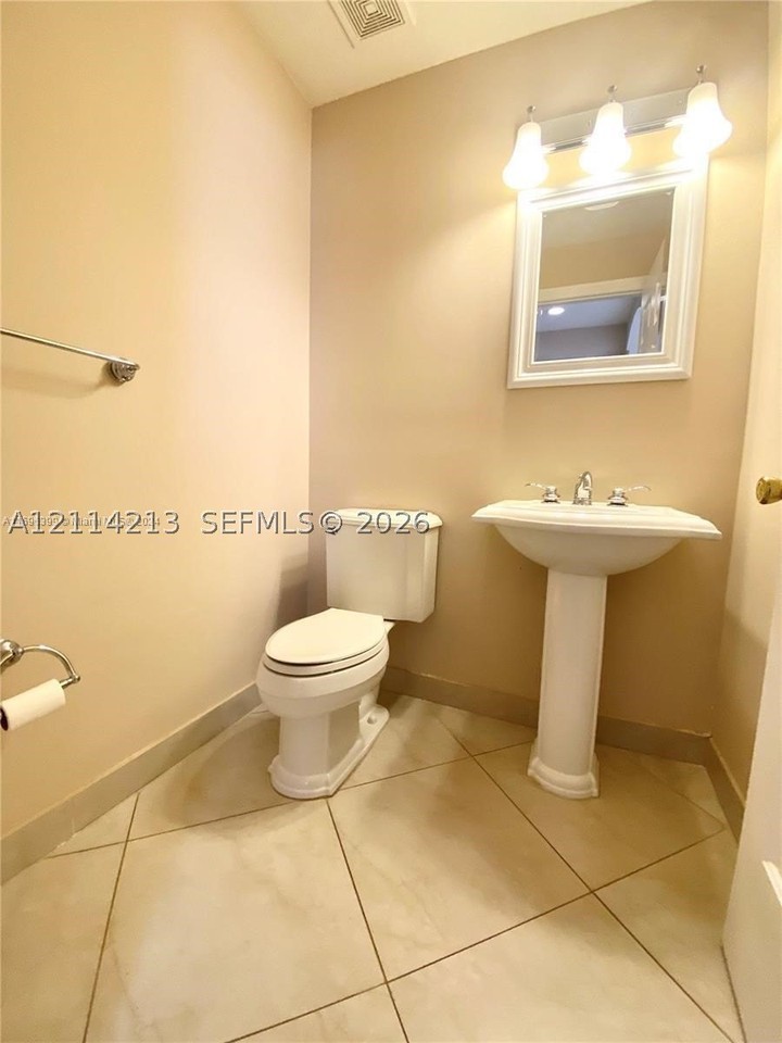 1117 Arpeika St #1119 - Photo 7 of 24