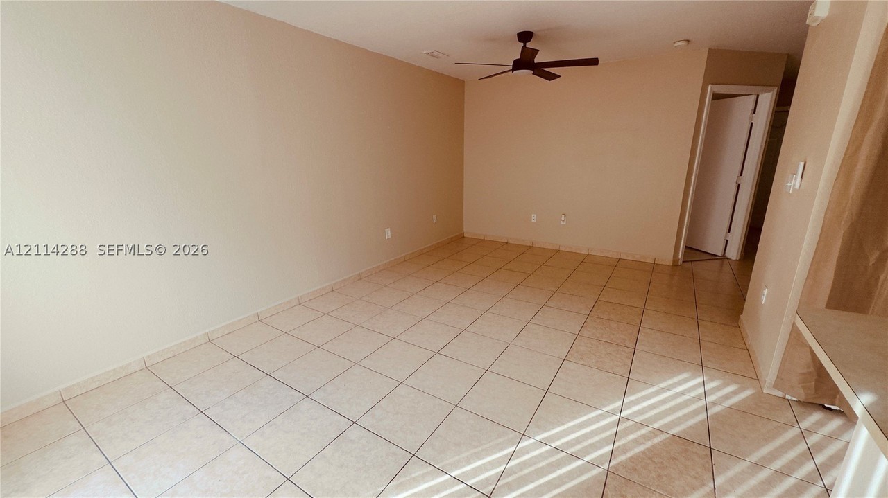 11431 Nw 93rd Ct #2 - Photo 6 of 23