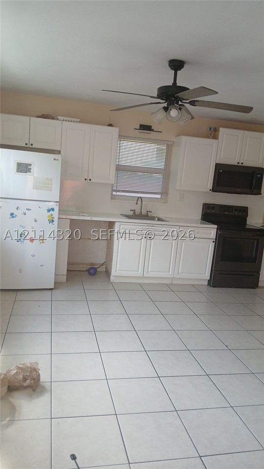 2131 N 19th Ave #2133 - Photo 4 of 13