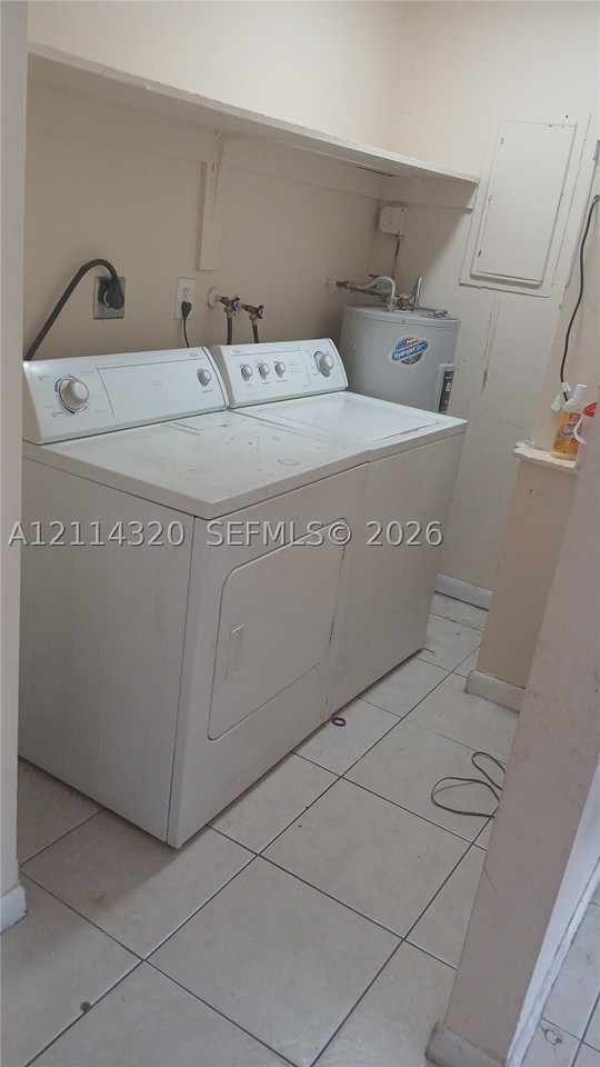 2131 N 19th Ave #2133 - Photo 5 of 13