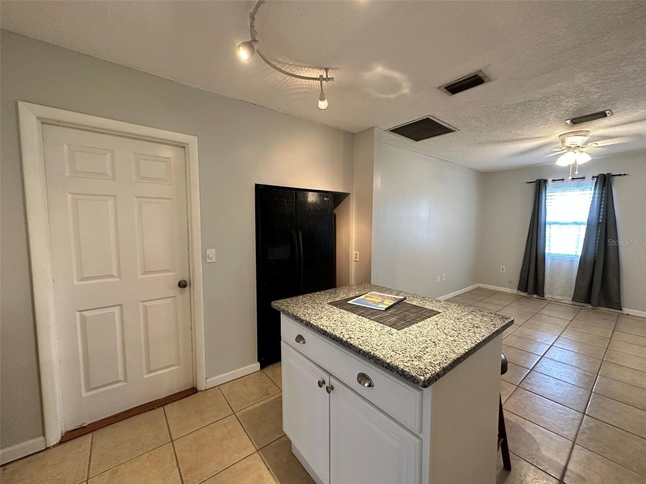 749 Hartford Dr Nw - Photo 5 of 16