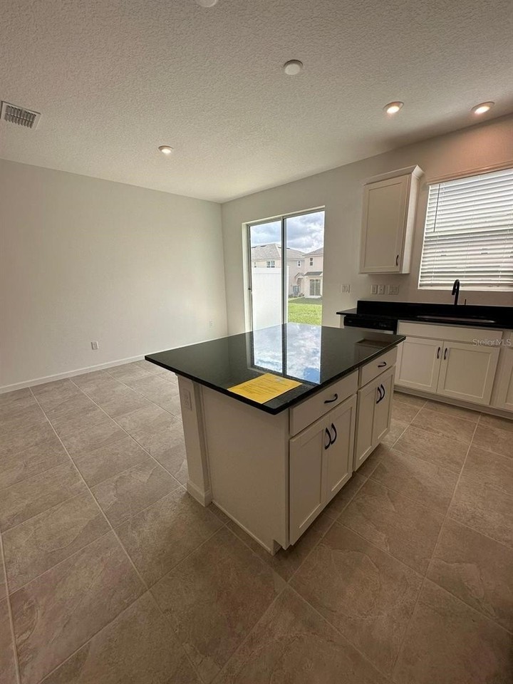 1109 Seaside Mist Trl - Photo 5 of 28
