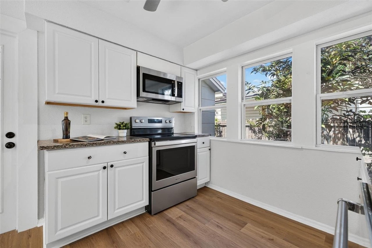 3134 17th St N - Photo 5 of 16