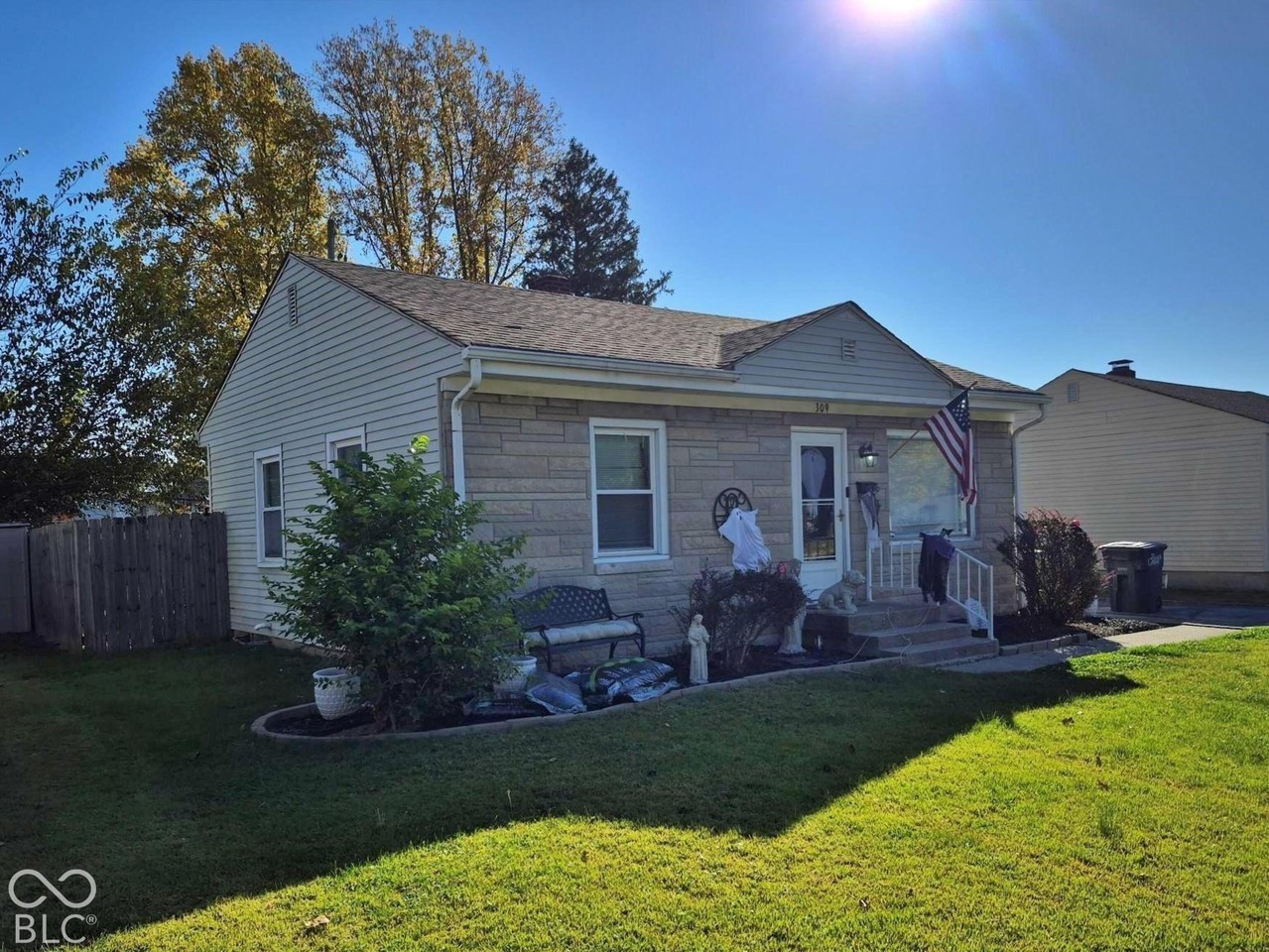 309 S 8th Ave - Photo 3 of 12