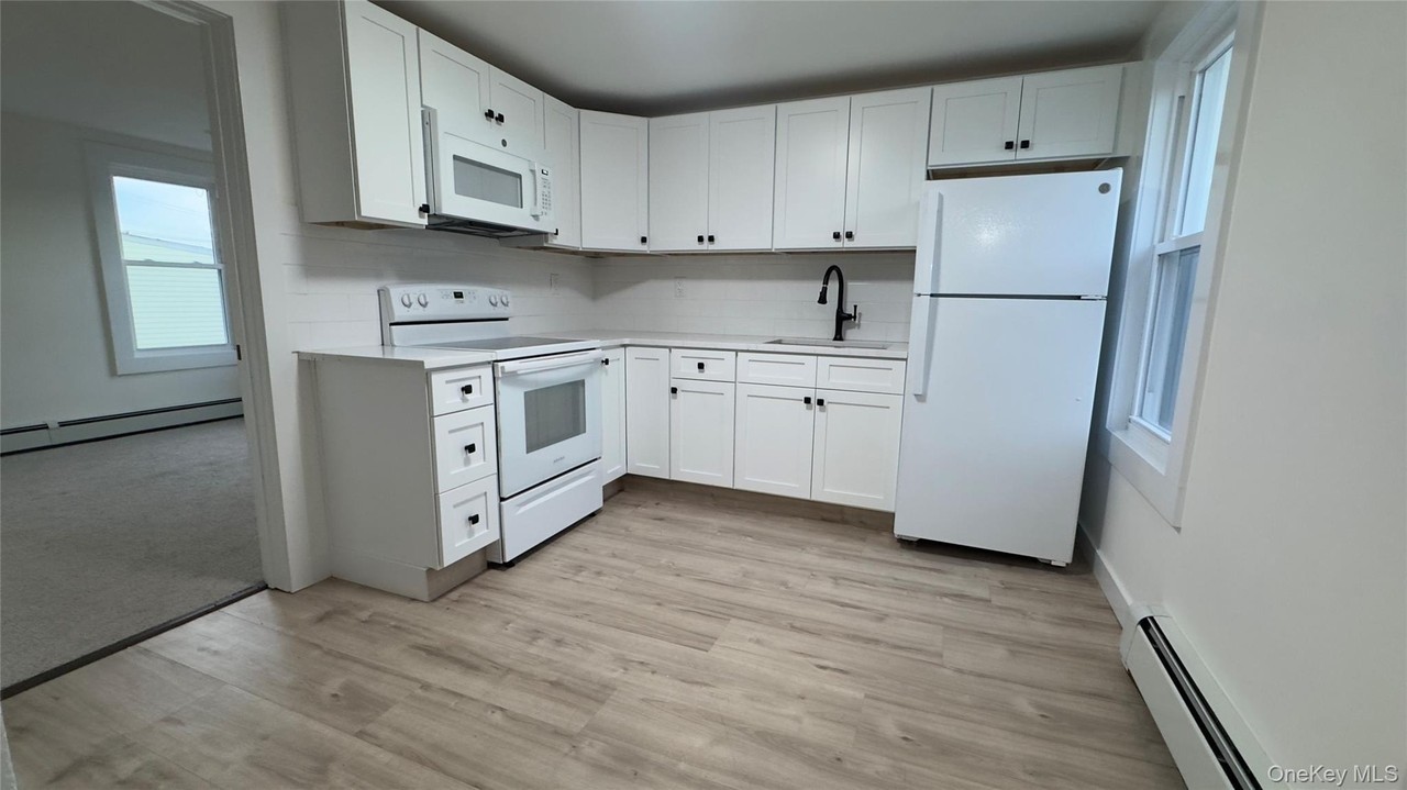 10 Colt Ave - Photo 3 of 21