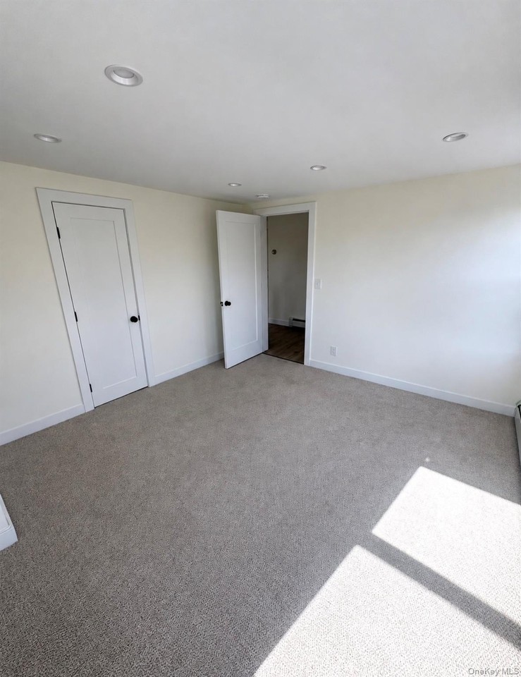 10 Colt Ave - Photo 7 of 21